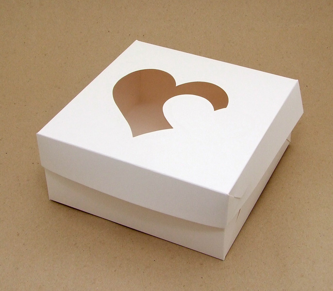 Krabička 181808 nepromastitelná s oknem srdce